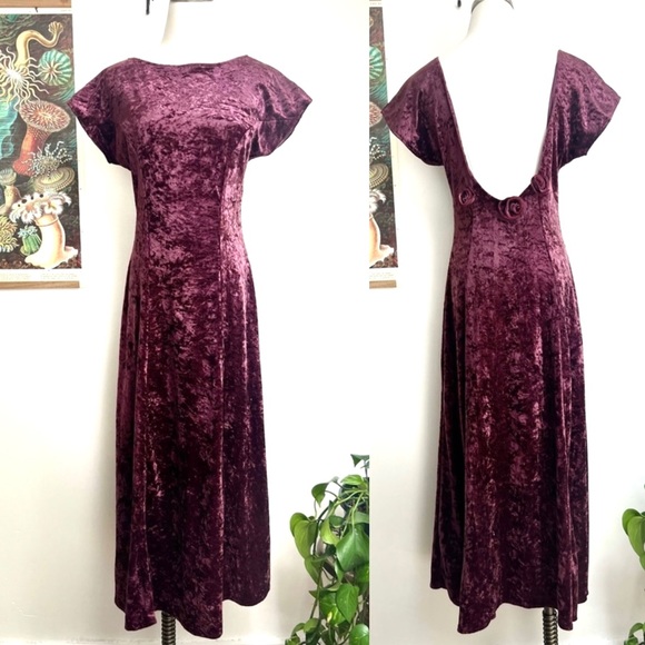 Vintage Dresses & Skirts - 90s All That Jazz Whimsigoth Purple Crushed Velvet Dress
